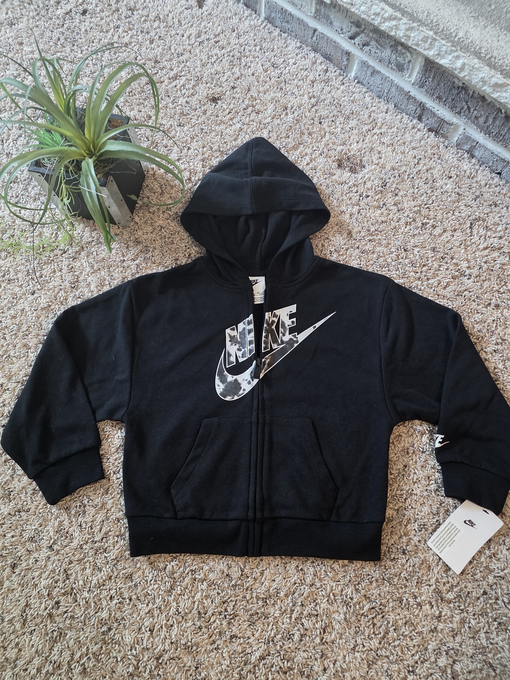 Nike Black Kids' Full-Zip Hoodie with Marbled Swoosh